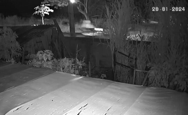 Fotos de Criminosos em moto disparam vários tiros contra homem em Maringá