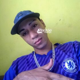 Fotos de Um dia após fazer aniversário jovem é executado na frente da esposa e da filha em Sarandi