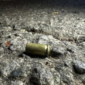 Fotos de Adolescente é morto e outro baleado durante atentado a tiros em conveniência em Maringá  