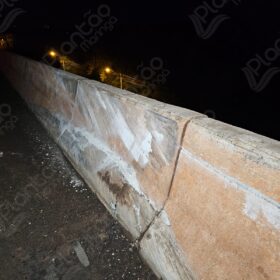 Fotos de Ciclista morre atropelado e carreta tomba no Contorno Norte de Maringá
