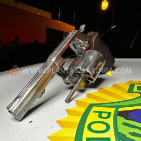 Fotos de Forças de segurança de Sarandi apreende arma de fogo em festa clandestina 