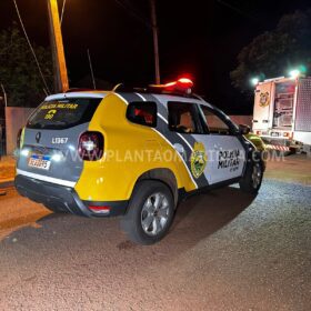 Fotos de Homem morre após atacar policial militar feminina com duas facas em Maringá