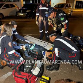 Fotos de Mulher fica ferida após bater moto em carro estacionado em Maringá
