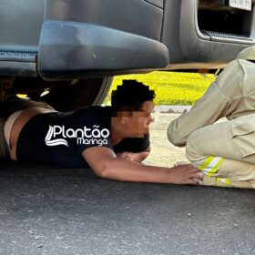 Fotos de Mulher vai parar embaixo de caminhão após acidente em Maringá 