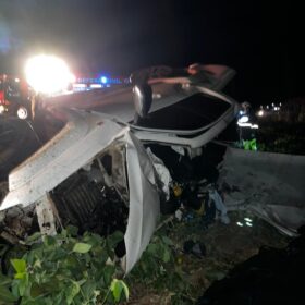 Fotos de Três pessoas morrem em grave acidente na noite desta quarta-feira