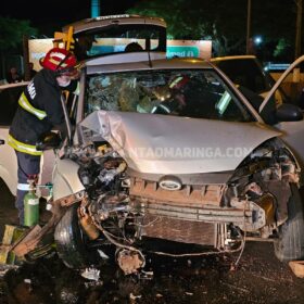 Fotos de Casal fica ferido após acidente de carro em Maringá