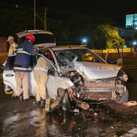 Fotos de Casal fica ferido após acidente de carro em Maringá