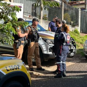 Fotos de Homem é executado com tiros na cabeça em Maringá