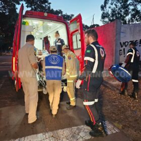 Homem é socorrido com ferimentos graves após ser esfaqueado, em Maringá Foto 1 Fotos de Homem é socorrido com ferimentos graves após ser esfaqueado, em Maringá