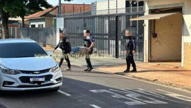 Fotos de Gaeco e as corregedorias da Polícia Militar e da polícia Civil promove em Loanda e Sarandi a Operação Exação, com o cumprimento de ordens de busca e apreensão e afastamento de funções públicas