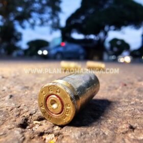 Fotos de Homem é executado e moça baleada na saída de tabacaria em Sarandi