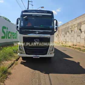 Fotos de Homem tem pernas esmagadas e morre após ser atropelado por carreta em Maringá