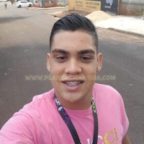 Fotos de Jovem de 18 anos morre após sair do trabalho e sofrer acidente de moto em Maringá