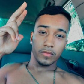Fotos de Jovem é executado a tiros enquanto jogava sinuca em uma conveniência, em Maringá