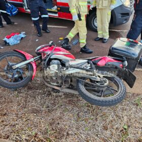 Fotos de Motociclista fica gravemente ferido após bater em árvore em Maringá 