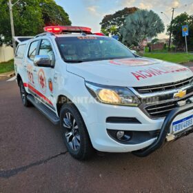 Fotos de Motociclista fica gravemente ferido após bater em árvore em Maringá 
