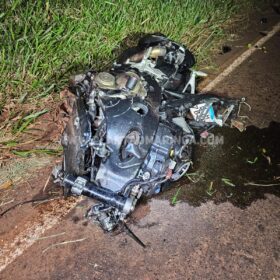 Fotos de Motociclista morre após bater em três carretas, um caminhão e um carro em Marialva