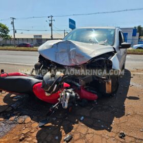 Fotos de Motorista derruba poste e bate em motociclista em Maringá