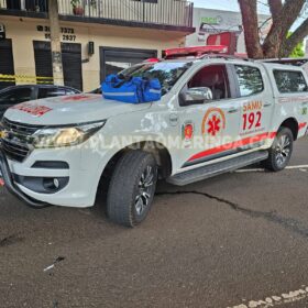 Fotos de Motorista é socorrido com ferimentos grave ao bater carro em árvore em Maringá 