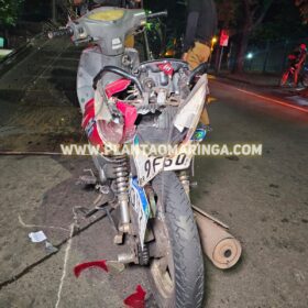 Motorista embriagado bate carro em traseira de moto e deixa gestante e marido feridos em Maringá Foto 1 Fotos de Motorista embriagado bate carro em traseira de moto e deixa gestante e marido feridos em Maringá