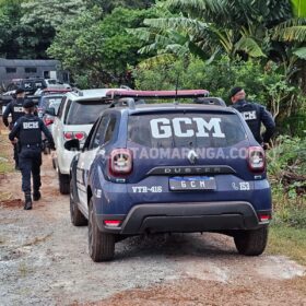 Fotos de Polícia Civil cumpre mandados em operação contra grupo de Nego Fi, em Sarandi