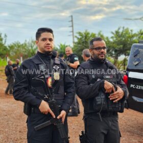 Fotos de Polícia Civil cumpre mandados em operação contra grupo de Nego Fi, em Sarandi