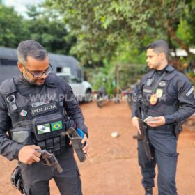 Fotos de Polícia Civil cumpre mandados em operação contra grupo de Nego Fi, em Sarandi