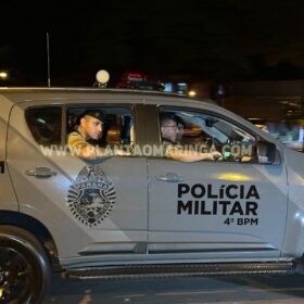 Fotos de Carro que pode ter sido utilizado em tentativa de homicídio em Maringá é localizado incendiado