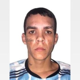 Fotos de Criminosos invadem residência e executam jovem em Maringá