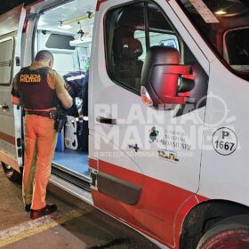 Fotos de Homem fica ferido após ser atacado com golpes de facão durante briga na frente do albergue de Maringá