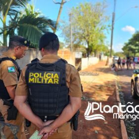 Fotos de Mulher é encontrada morta caída ao lado de motocicleta com marca de tiro no pescoço 