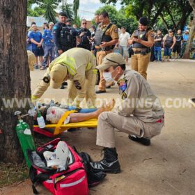 Fotos de Vídeo: motorista perde controle e atropela mulheres na calçada em Sarandi