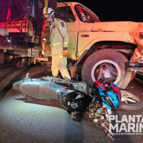 Fotos de Motociclista fica em estado gravíssimo após colisão com caminhão entre Maringá e Floresta