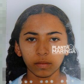 Mulher morre após perder o controle de moto e bater em poste em Sarandi Foto 1 Fotos de Mulher morre após perder o controle de moto e bater em poste em Sarandi