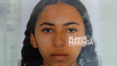 Fotos de Mulher morre após perder o controle de moto e bater em poste em Sarandi