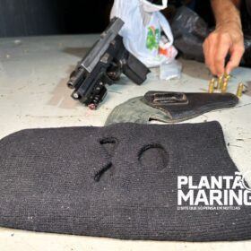 Fotos de Polícia prende homem com pistola, touca balaclava e cocaína em Maringá 