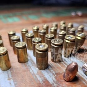 Vídeo mostra jovens armados em festa de aniversário onde quatro pessoas foram baleadas em Maringá Foto 1 Fotos de Vídeo mostra jovens armados em festa de aniversário onde quatro pessoas foram baleadas em Maringá