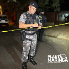 Fotos de Homem que matou amigo a facadas em alojamento se apresenta à polícia em Maringá e alega legítima defesa