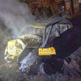 Fotos de Carro com placa de Maringá explode após batida e motorista morre carbonizado na região