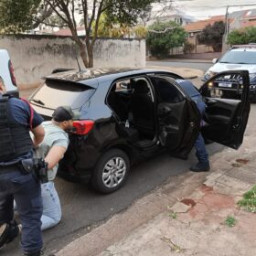 Fotos de Guarda Civil Municipal de Maringá prende motorista de aplicativo acusado de roubar mulheres