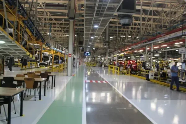 Multinacionais têm vagas de emprego em vários setores no Paraná; veja Foto 1 Fotos de Multinacionais têm vagas de emprego em vários setores no Paraná; veja