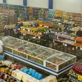 Fotos de Preços de alimentos e bebidas no Paraná têm segunda queda consecutiva em agosto