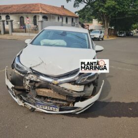 Carro avança preferencial e causa acidente em Maringá Foto 1 Fotos de Carro avança preferencial e causa acidente em Maringá