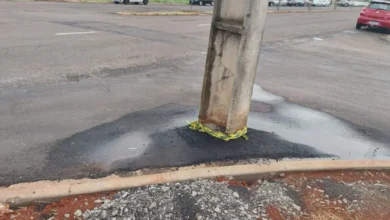 Fotos de Entenda por que tem um poste instalado na via pública em avenida movimentada de Maringá