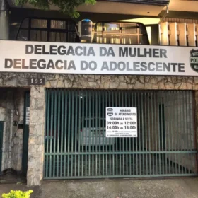 Médico é denunciado por tocar partes íntimas de paciente em exame admissional em Maringá Foto 1 Fotos de Médico é denunciado por tocar partes íntimas de paciente em exame admissional em Maringá