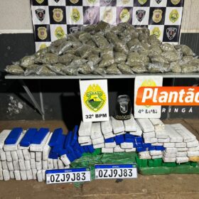 Adolescente de Sarandi é apreendido com quase 300 quilos de drogas entre Maringá e Floresta Foto 3 Fotos de Adolescente de Sarandi é apreendido com quase 300 quilos de drogas entre Maringá e Floresta
