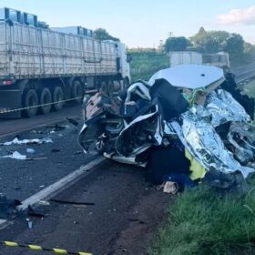 Quatro pessoas morrem em acidente na PR-182 Foto 1 Fotos de Quatro pessoas morrem em acidente na PR-182