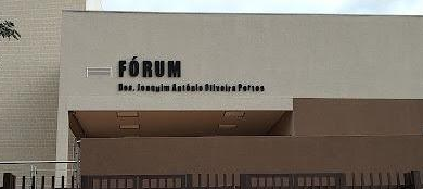 Fotos de Réu pela morte de menina de 12 anos na região vai a júri nessa terça-feira