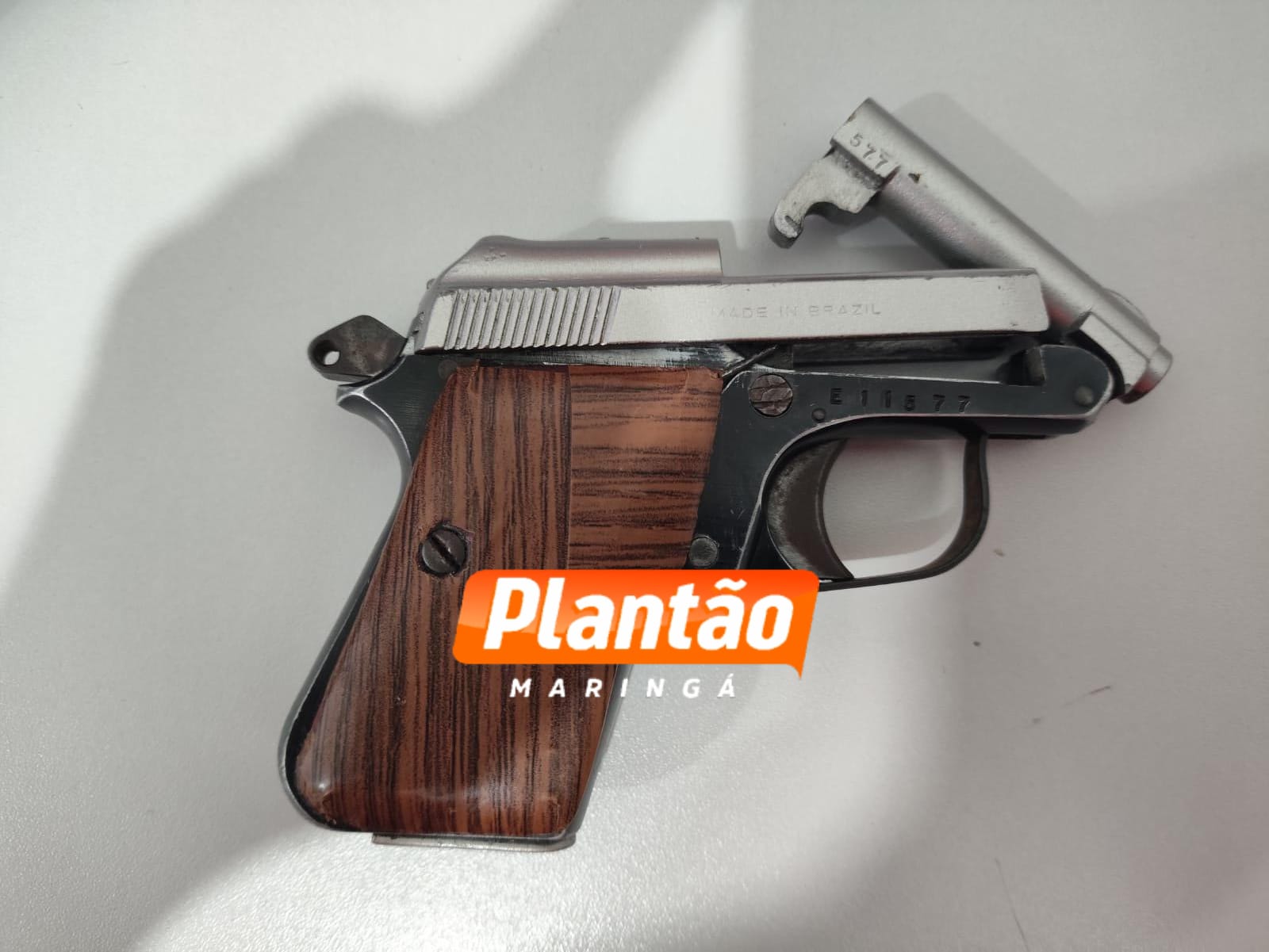 Adolescente se apresenta e assume que matou homem com tiro no pescoço em Sarandi Foto 1 Fotos de Adolescente se apresenta e assume que matou homem com tiro no pescoço em Sarandi