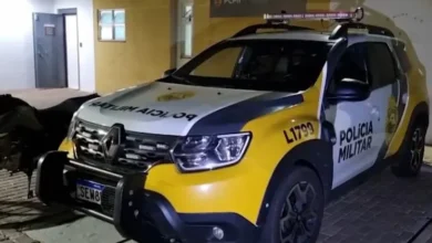 Fotos de Homem ameaça inquilina, tenta cobrar aluguel com sexo e é pego pela PM de cueca no Paraná